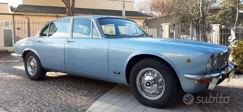 Usata Jaguar XJ6 160 CV (117 kW) 1970 Blu Berlina
