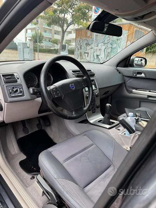 Usata Volvo V50 136 CV (100 kW) 2007 Grigio Station wagon