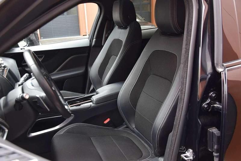 Usata Jaguar F-Pace R-Sport 179 CV (131 kW) 2018 Nero SUV