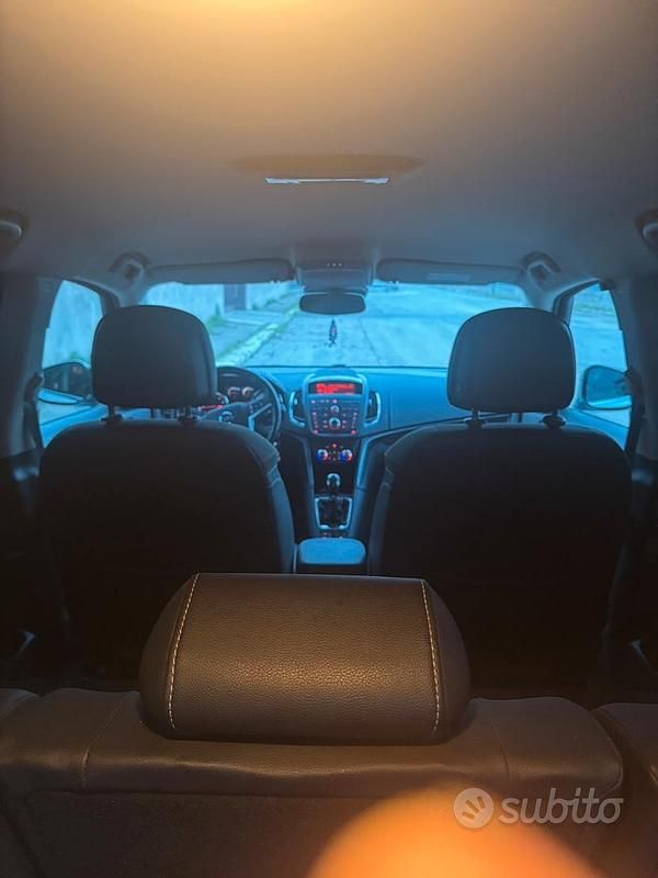 Usata Opel Zafira 150 CV (110 kW) 2016 Bianco Monovolume