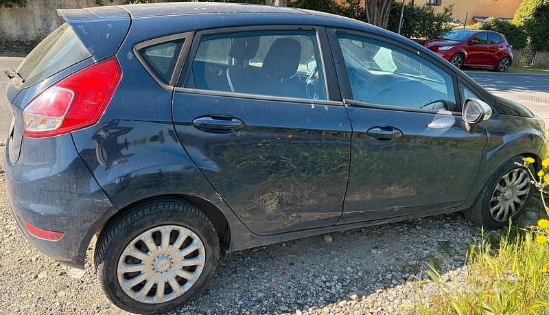 Usata Ford Fiesta 92 CV (67 kW) 2014 Utilitaria