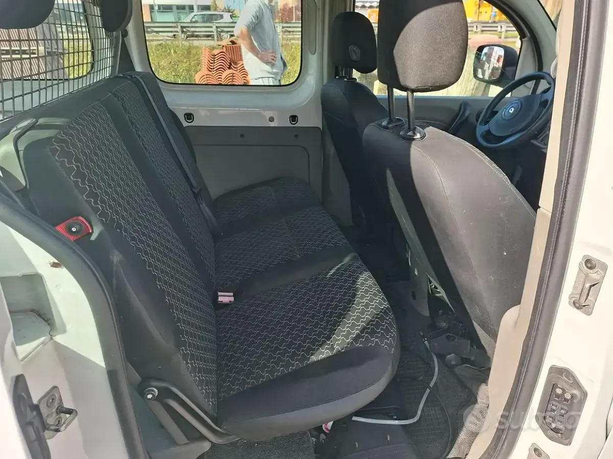 Usata Renault Kangoo 82 CV (60 kW) 2011 Monovolume
