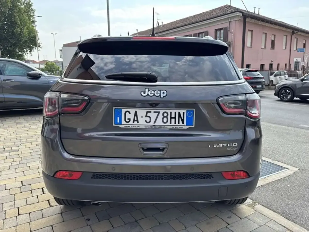 Usata Jeep Compass Limited 120 CV (88 kW) 2019 Grigio SUV