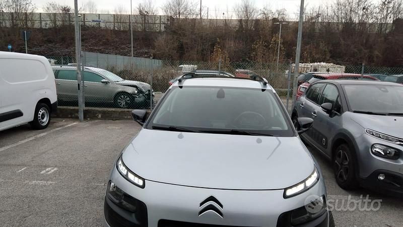Usata Citroën C4 Shine 100 CV (73 kW) 2017 Grigio SUV