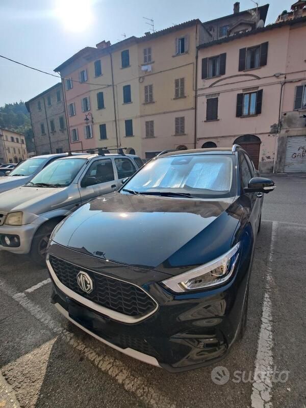 Usata 2024 MG ZS Tre volumi | 15.000 € (Buon prezzo) - Immagine 1/4