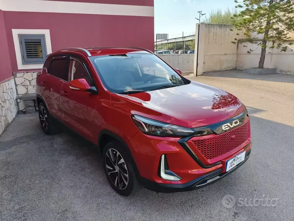 Usata EVO Evo 5 127 CV (93 kW) 2024 Rosso SUV