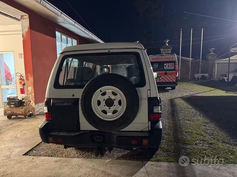 Occasion Mitsubishi Pajero 100 ch (73 kW) 1998 Blanc SUV
