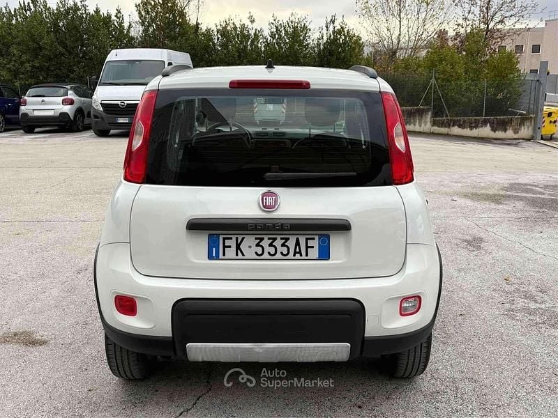 Usata Fiat Panda 4x4 86 CV (63 kW) 2017 Bianco Utilitaria