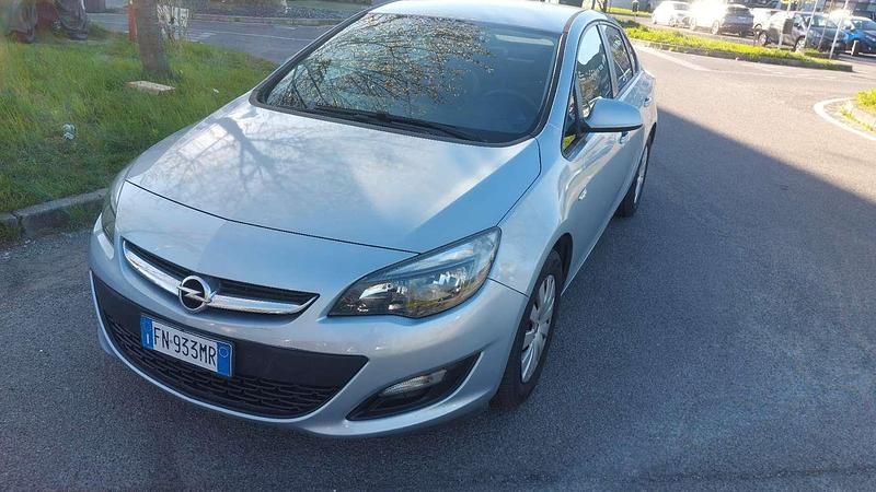 Usata Opel Astra 140 CV (102 kW) 2018 Grigio Berlina
