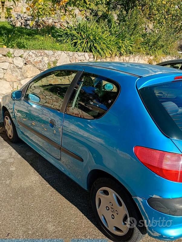 Usata Peugeot 206 60 CV (44 kW) 2001 Berlina