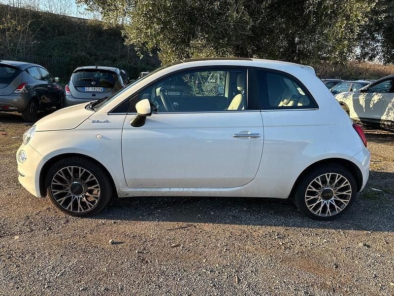 Usado Fiat 500 Dolcevita 70 HP (51 kW) 2024 Branco Sedan