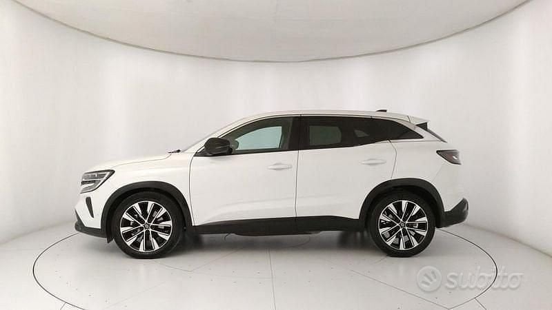Usata Renault Austral Techno 200 CV (147 kW) 2023 Bianco SUV