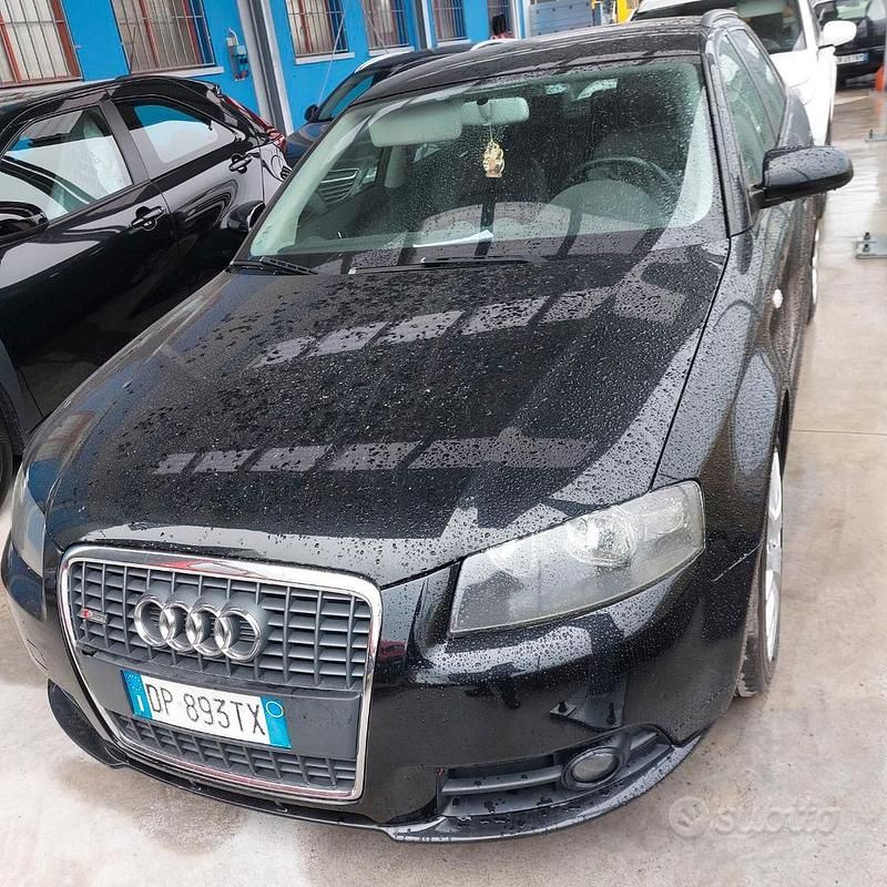 Nero Usata 2003 Audi A3 Tre volumi | 5000 € - Immagine 1/4