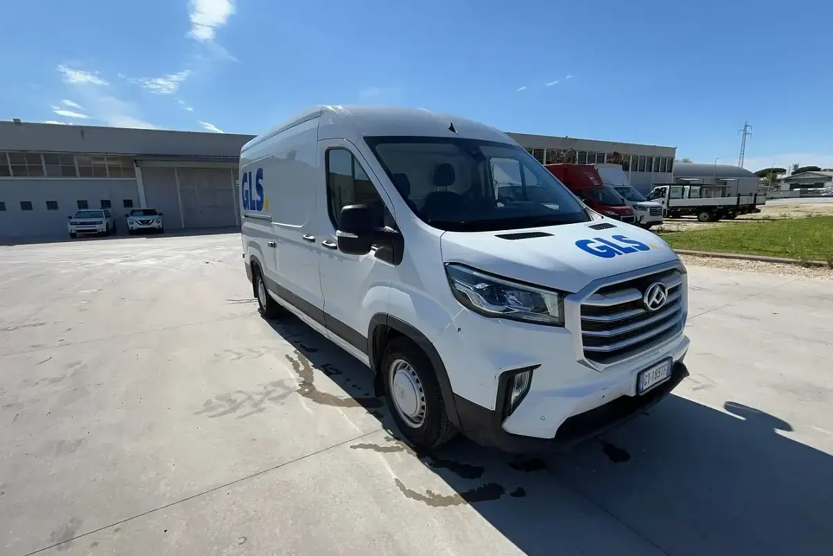 Usata Maxus V90 150 CV (110 kW) 2024 Blanc white Furgone