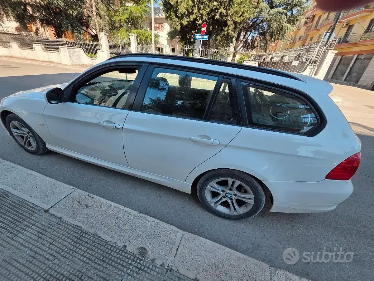 Usata BMW 318 143 CV (105 kW) 2010 Station wagon