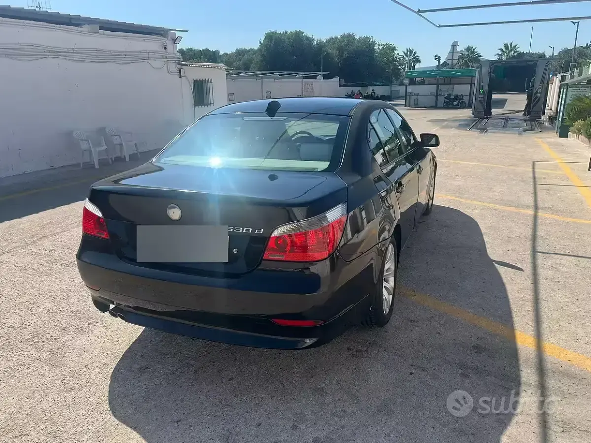 Usata BMW 530 235 CV (172 kW) 2007 Nero Berlina