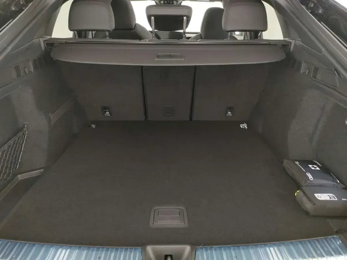 Nuova Audi Q5 Sportback Ambiente 204 CV (150 kW) 2026 Nero mythos SUV