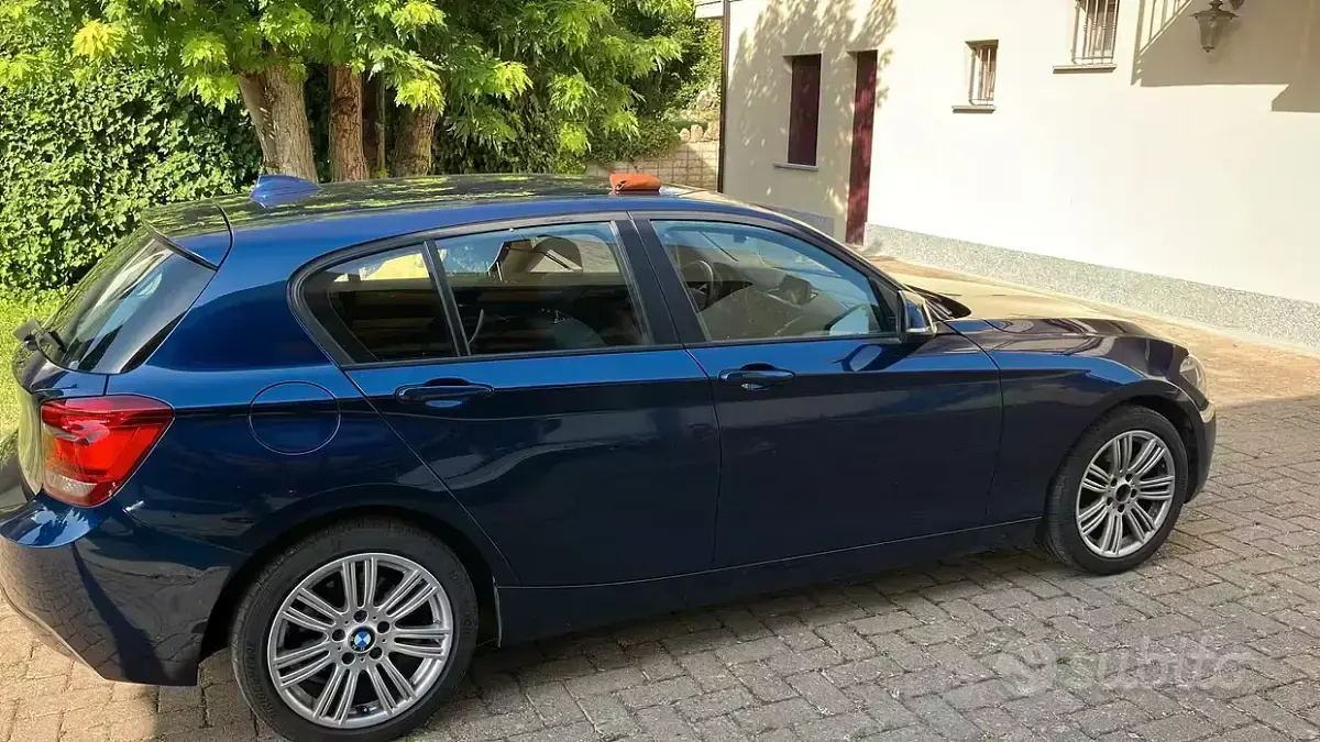 Usata BMW 118 143 CV (105 kW) 2015 Bluazzurro Utilitaria