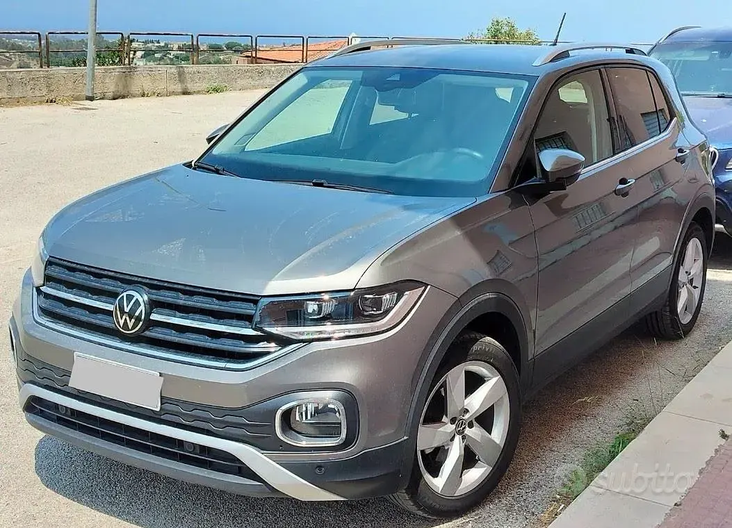 Usata VW T-Cross 110 CV (80 kW) 2021 Grigio SUV