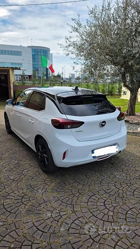 Usata Opel Corsa 102 CV (75 kW) 2020 Bianco Utilitaria