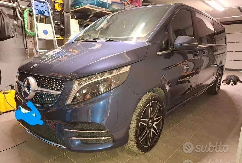 Usata Mercedes V250 2023 Blu Monovolume