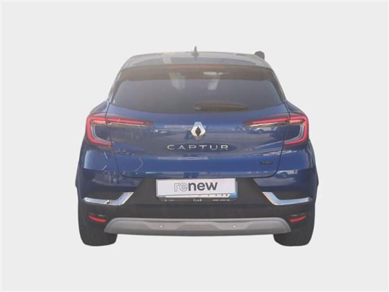 Usata Renault Captur Techno 145 CV (106 kW) 2023 Blu scuro SUV