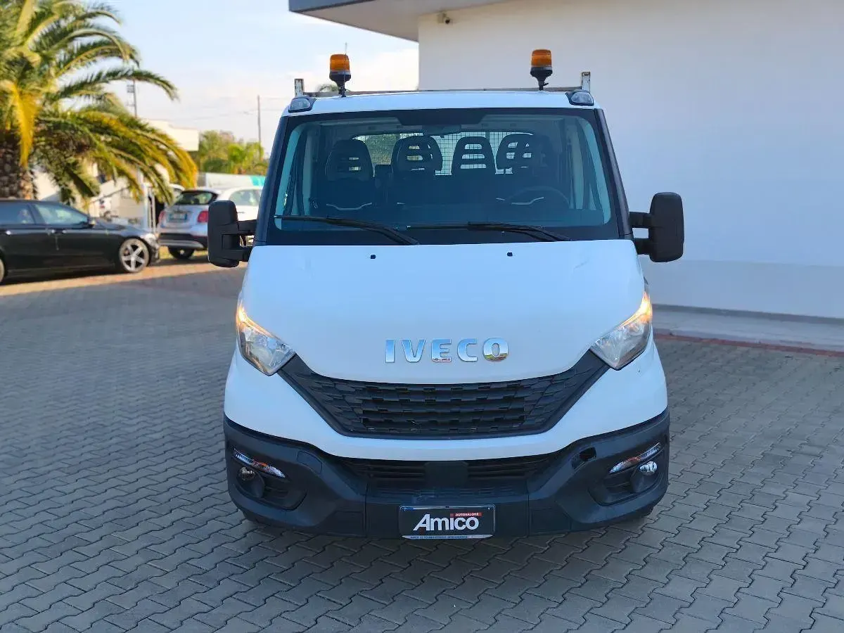 Usata Iveco Daily 140 CV (102 kW) 2020 Bianco Furgone
