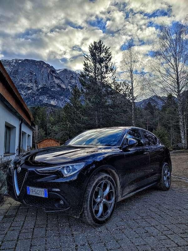 Usata Alfa Romeo Stelvio Executive 209 CV (153 kW) 2018 SUV