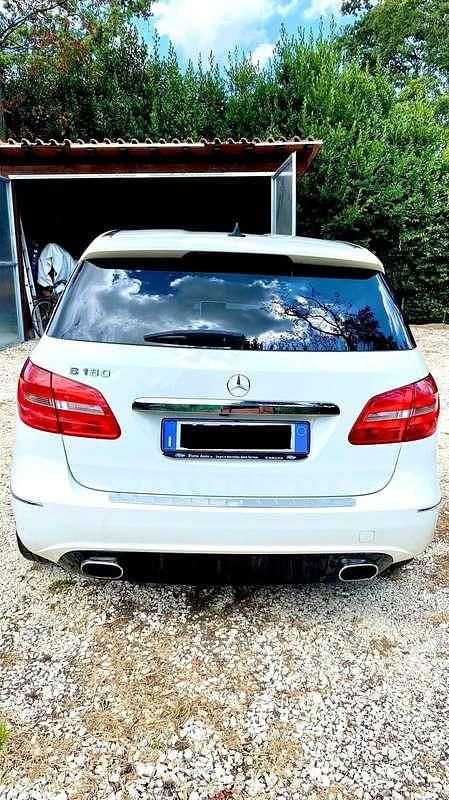 Usata Mercedes B180 Executive 122 CV (89 kW) 2013 Utilitaria