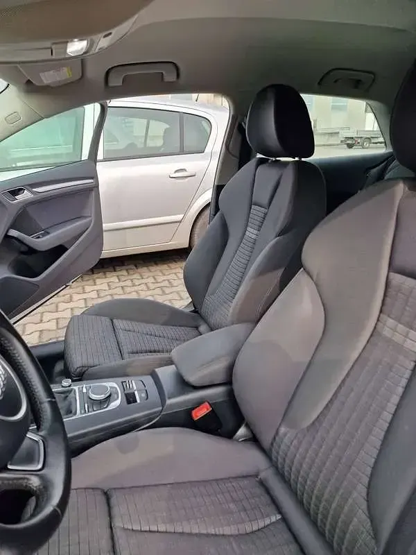 Usata Audi A3 Ambition 105 CV (77 kW) 2013 Berlina