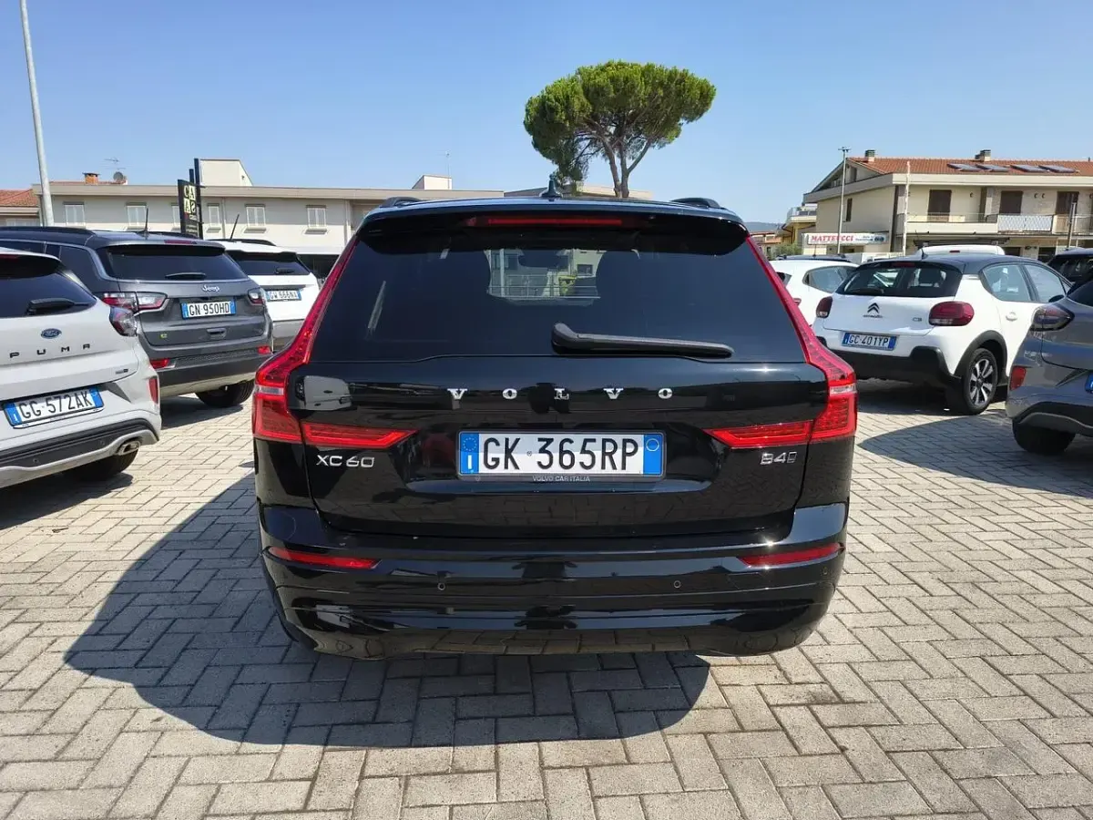 Usata Volvo XC60 197 CV (144 kW) 2022 Nero SUV