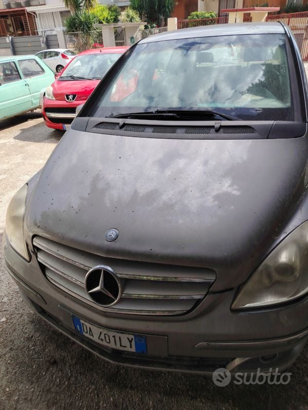 Usata Mercedes B200 Elegance 2006 Grigio Monovolume