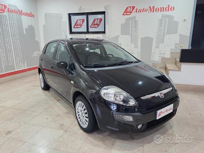 Usata Fiat Punto Active 60 CV (44 kW) 2010 Nero Utilitaria
