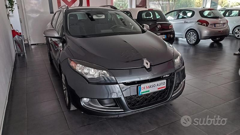 Usata Renault Mégane GrandTour 110 CV (80 kW) 2013 Grigio Station wagon