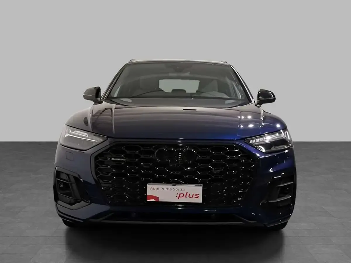Usata Audi Q5 Sportback Ambiente 299 CV (219 kW) 2024 Blu navarra metallizzato SUV
