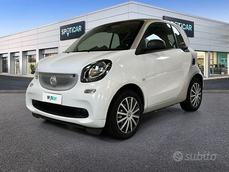Bianco Usata 2016 Smart ForTwo Coupé Prime Due volumi | 11.950 € (Buon prezzo) - Immagine 1/4