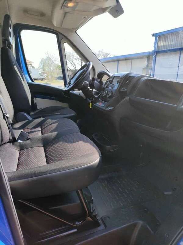 Usata Citroën Jumper 140 CV (102 kW) 2019 Blu/azzurro Monovolume