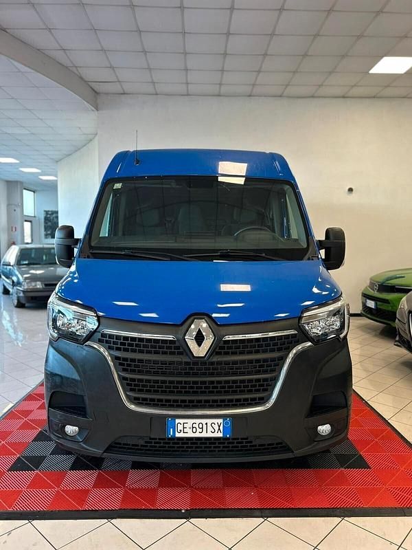 Usata Renault Master 136 CV (100 kW) 2021 Blu Berlina
