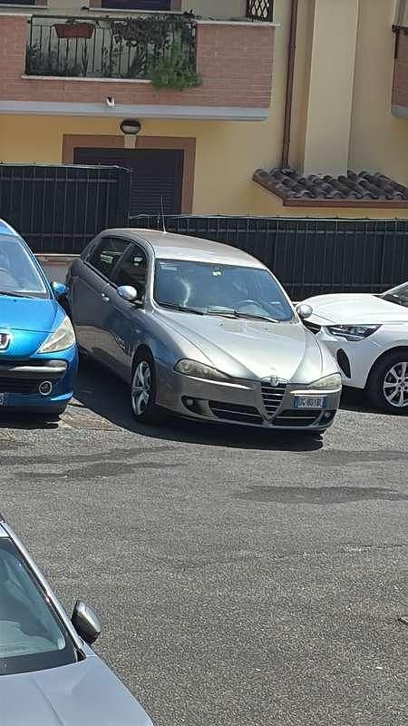 Usata Alfa Romeo 147 150 CV (110 kW) 2007 Argento Utilitaria