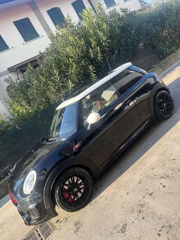 Usata Mini John Cooper Works Hype 231 CV (169 kW) 2016 Utilitaria