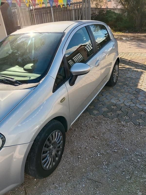 Usata Fiat Punto Evo Active 75 CV (55 kW) 2010 Grigio Utilitaria