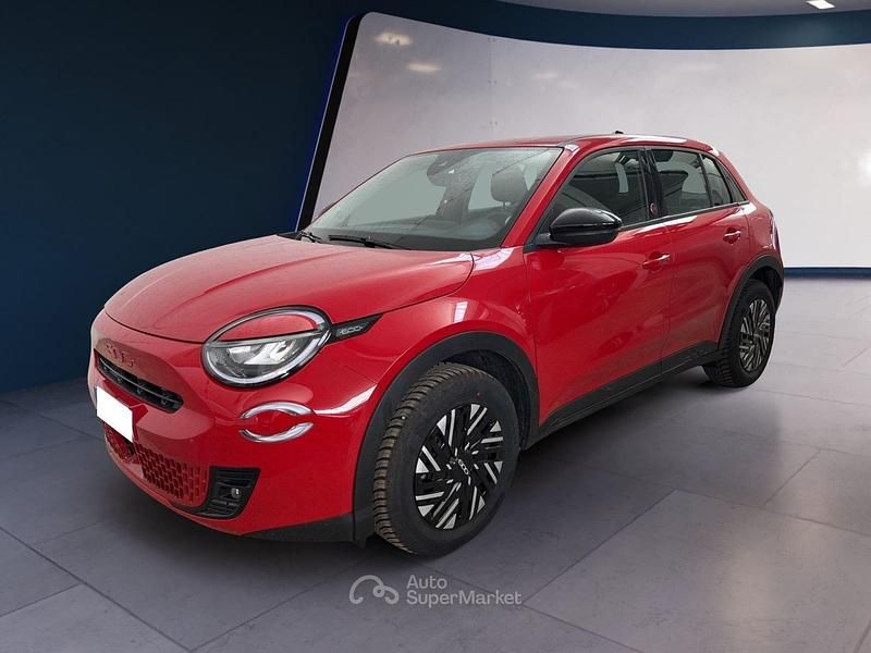 Nuova Fiat 600 Red 114 kW (156 CV) 2026 Rosso SUV