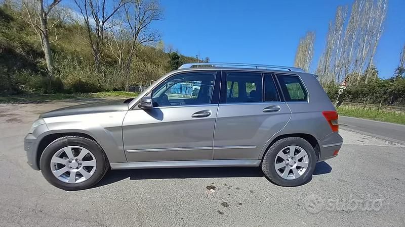 Usata Mercedes GLK220 170 CV (125 kW) 2011 Grigio SUV