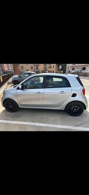 Usata Smart ForFour Superpassion 71 CV (52 kW) 2019 Grigio Utilitaria