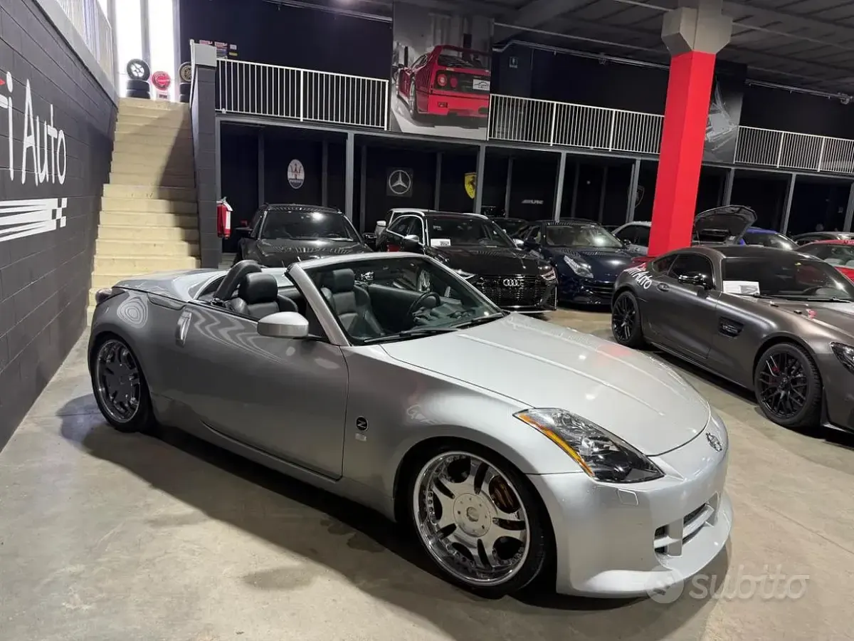 Usata Nissan 350Z Pack 280 CV (205 kW) 2005 Grigio Cabrio