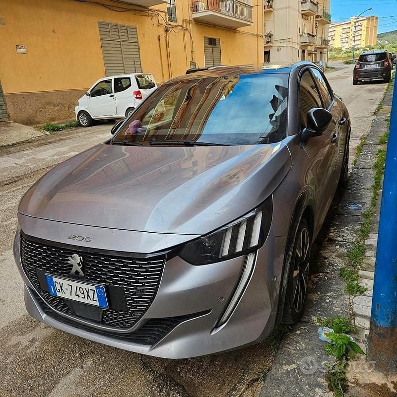 Usata Peugeot 208 GTi 114 kW (156 CV) 2023 Grigio Utilitaria