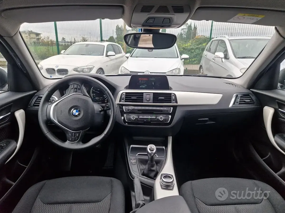 Usata BMW 118 Advantage 150 CV (110 kW) 2017 Utilitaria