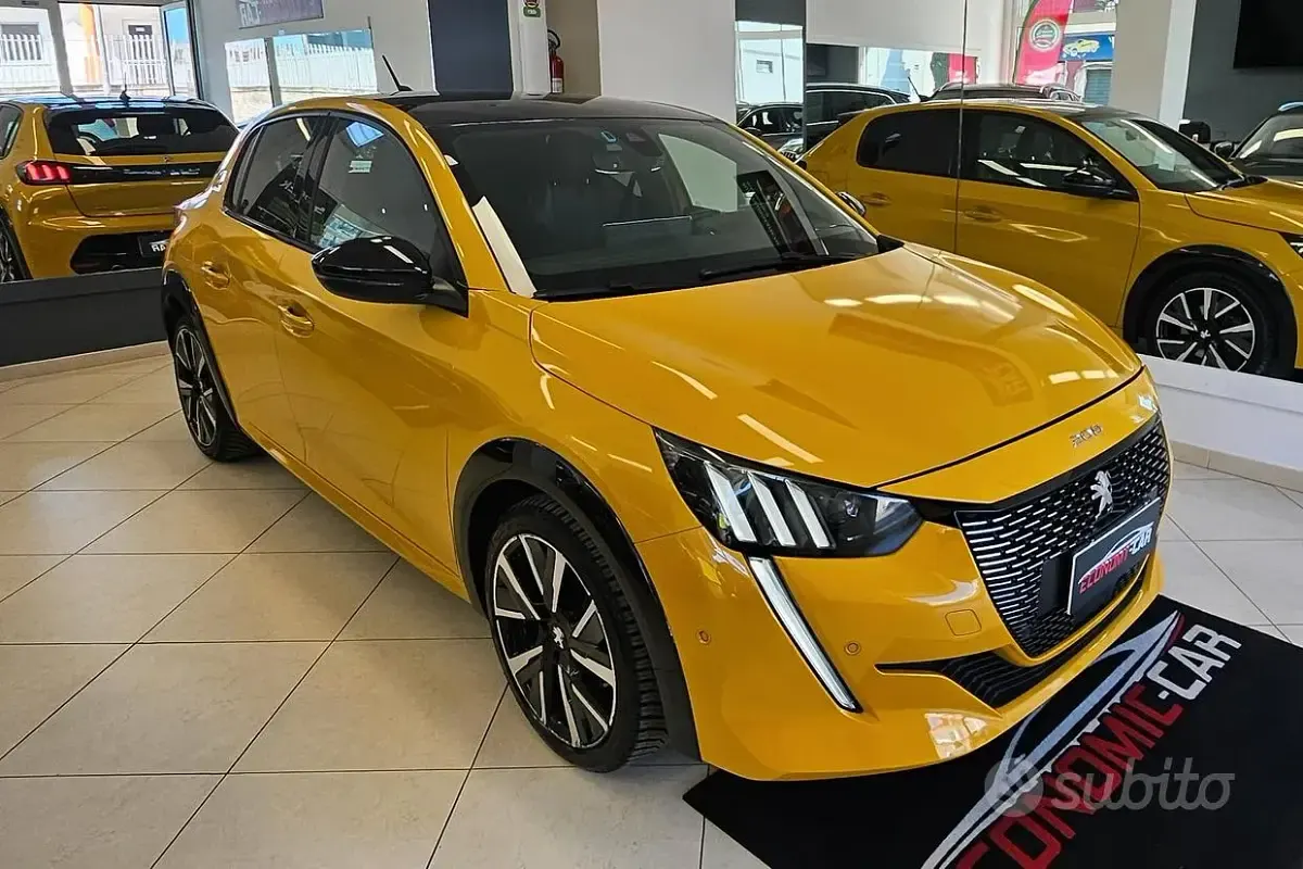 Usata Peugeot 208 GT 102 CV (75 kW) 2021 Giallo Utilitaria