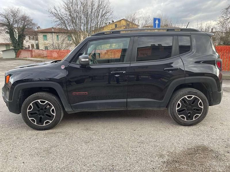 Usata Jeep Renegade Trailhawk 170 CV (125 kW) 2015 SUV