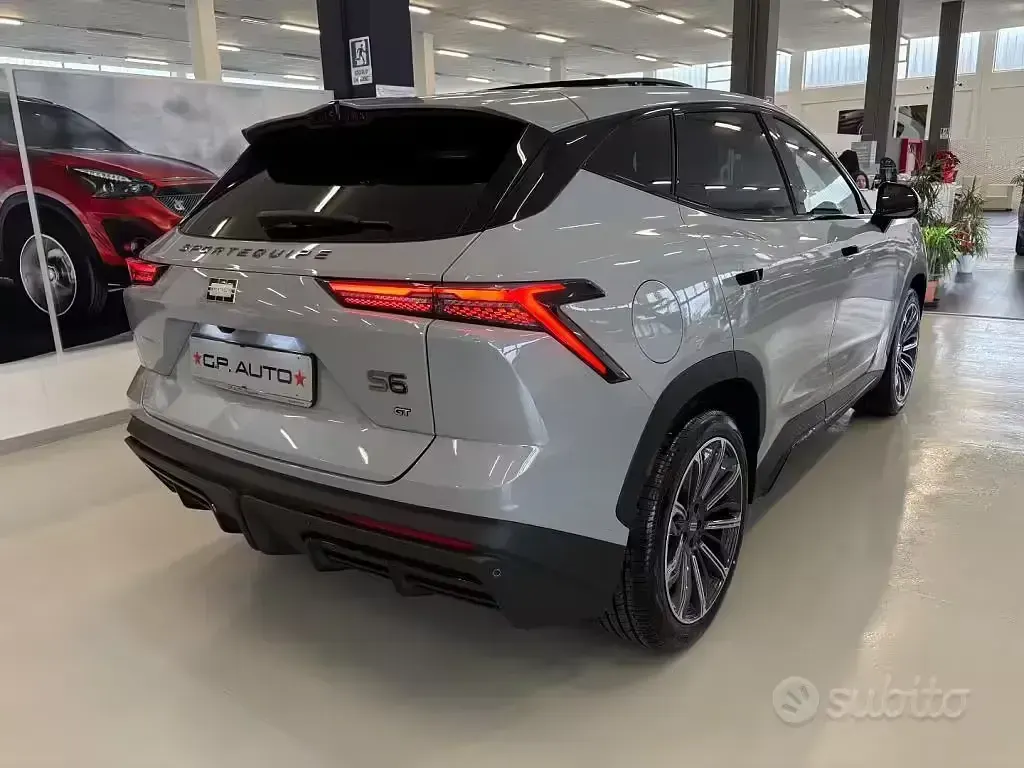Nuova Sportequipe S6 GT 186 CV (136 kW) 2026 Grigio SUV